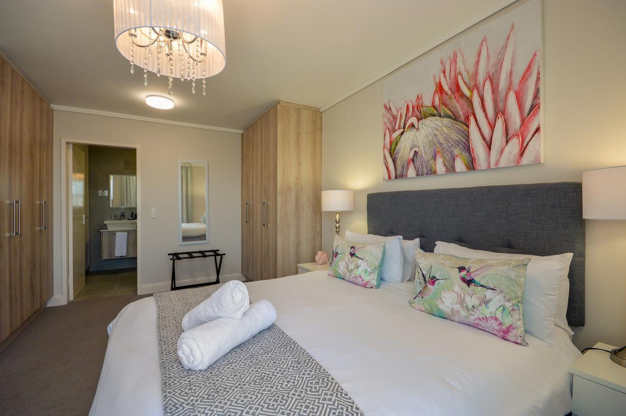Waters Edge Luxury