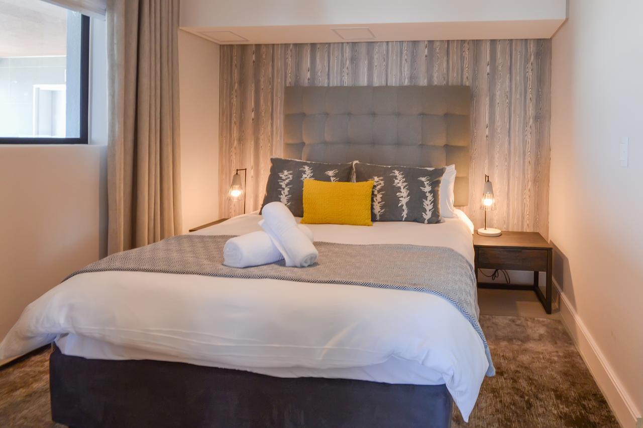 Waters Edge Luxury * Cape Town