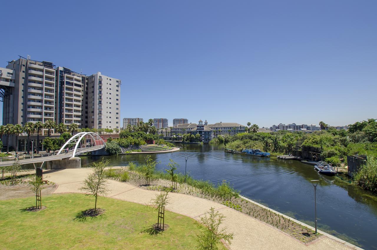Apartment Waters Edge Luxury *