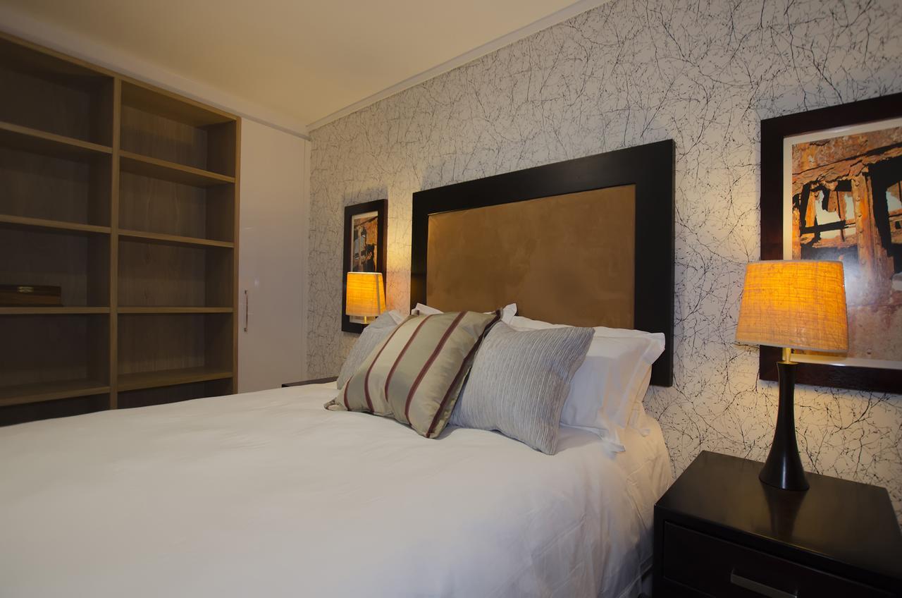 Waters Edge Luxury Apartment