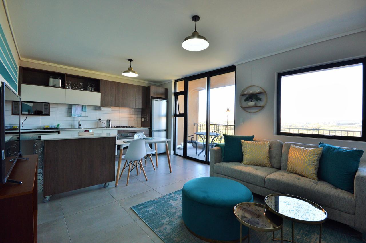 Apartment Waters Edge Luxury