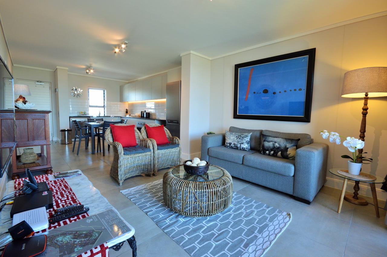 Apartment Waters Edge Luxury