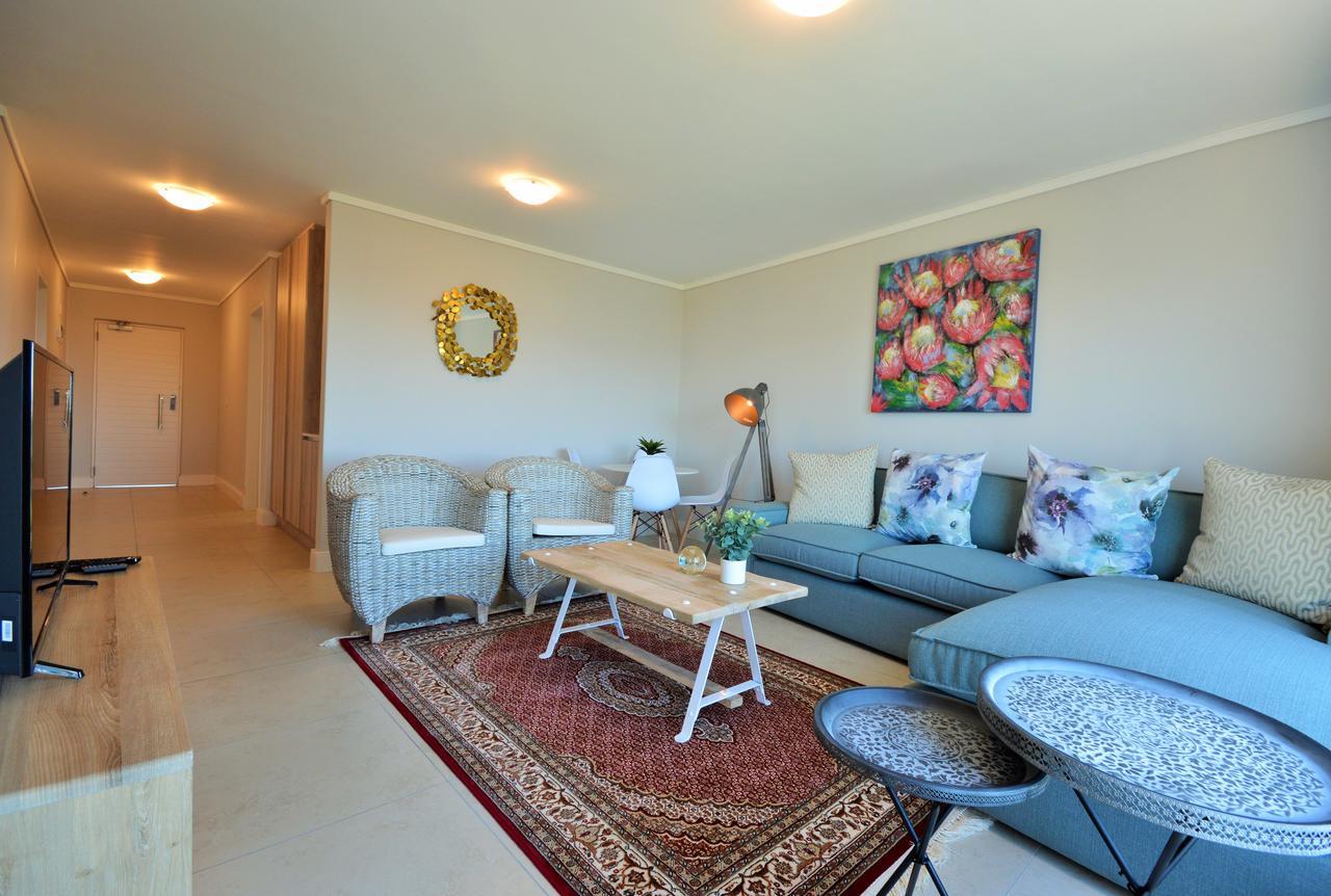 Waters Edge Luxury * Cape Town
