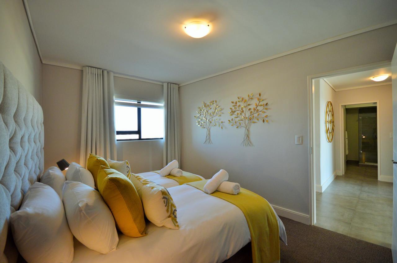 Apartment Waters Edge Luxury