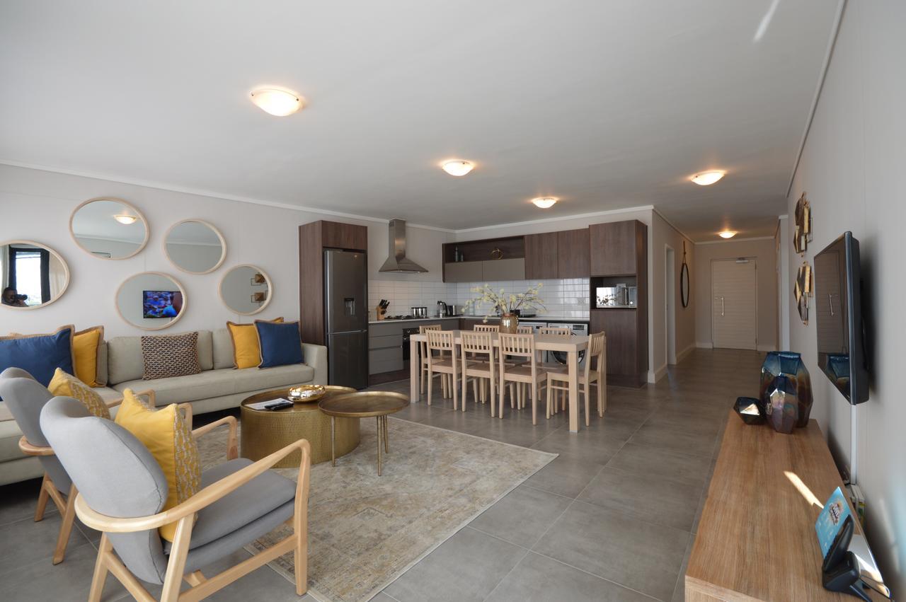 Waters Edge Luxury Apartment *