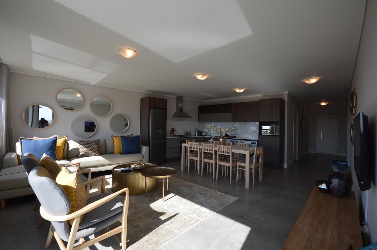 Waters Edge Luxury * Cape Town